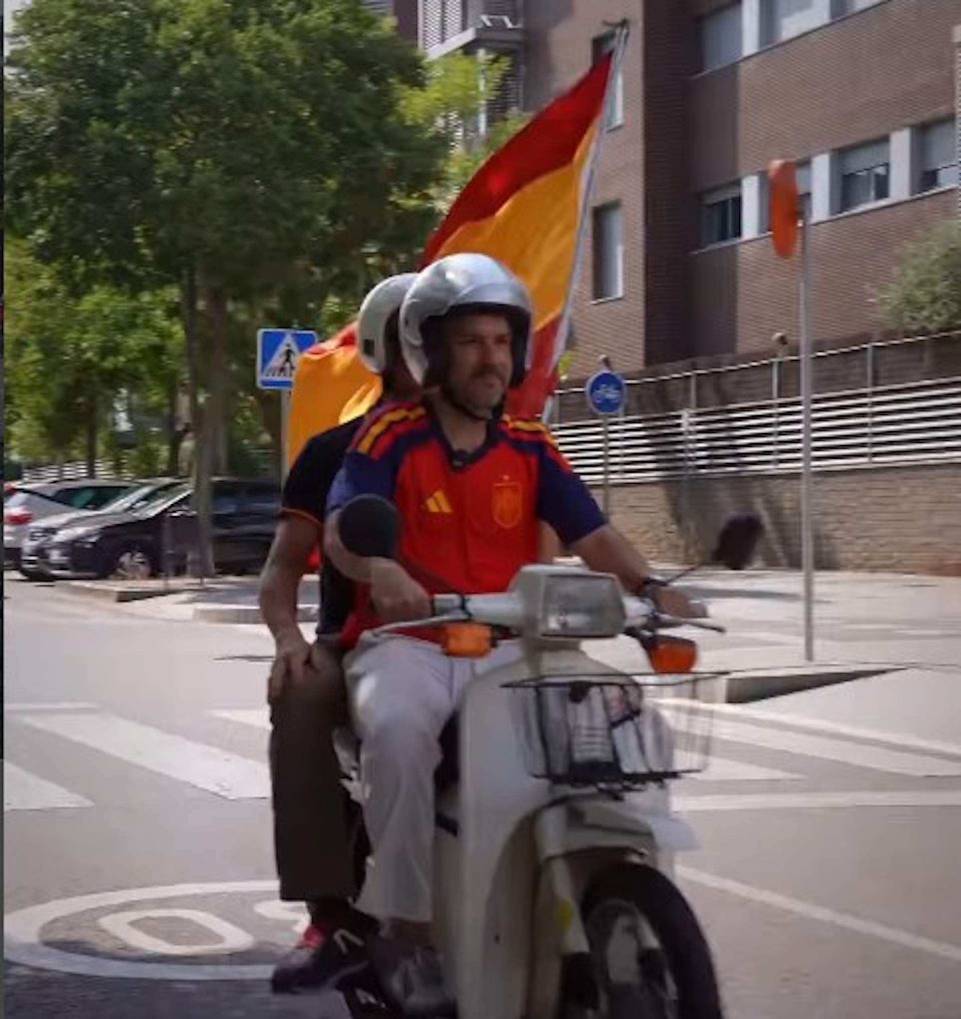 Las burlas homófobas del concejal de Vox en Sant Cugat contra los críticos de la selección española