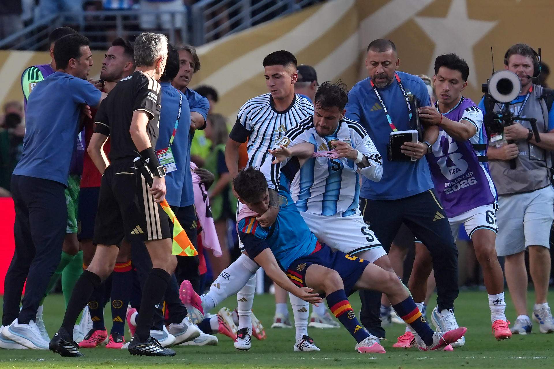 La FIFA obre una investigació contra l'Argentina pels incidents de la final del Mundial