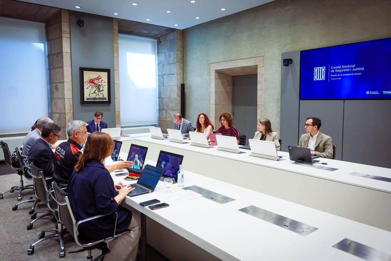 A la recerca de superassessors per a Illa "altament qualificats per suport estratègic i immediat"