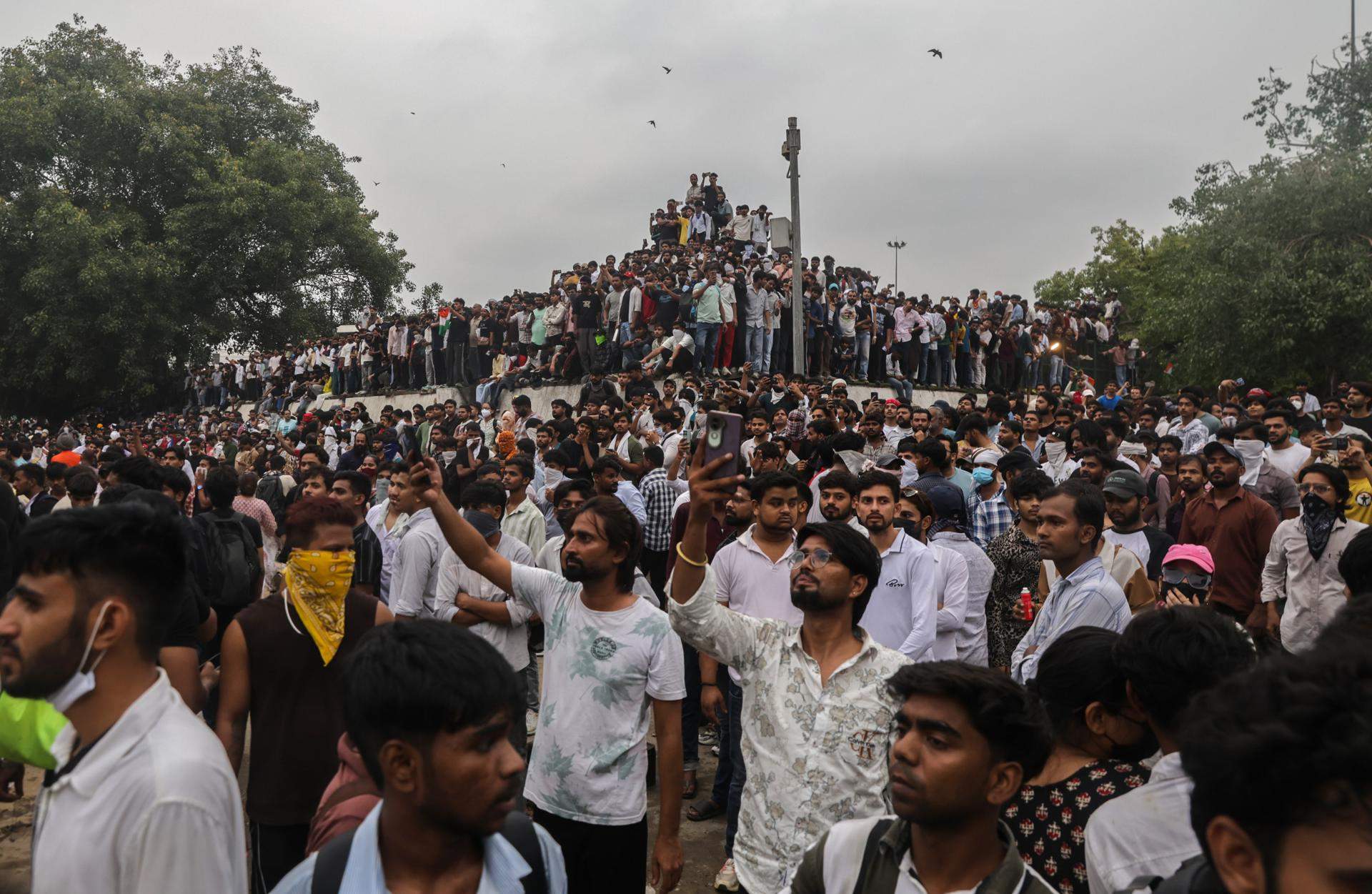 Miles de manifestantes en las calles de Nueva Delhi / EFE/EPA/RAJAT GUPTA