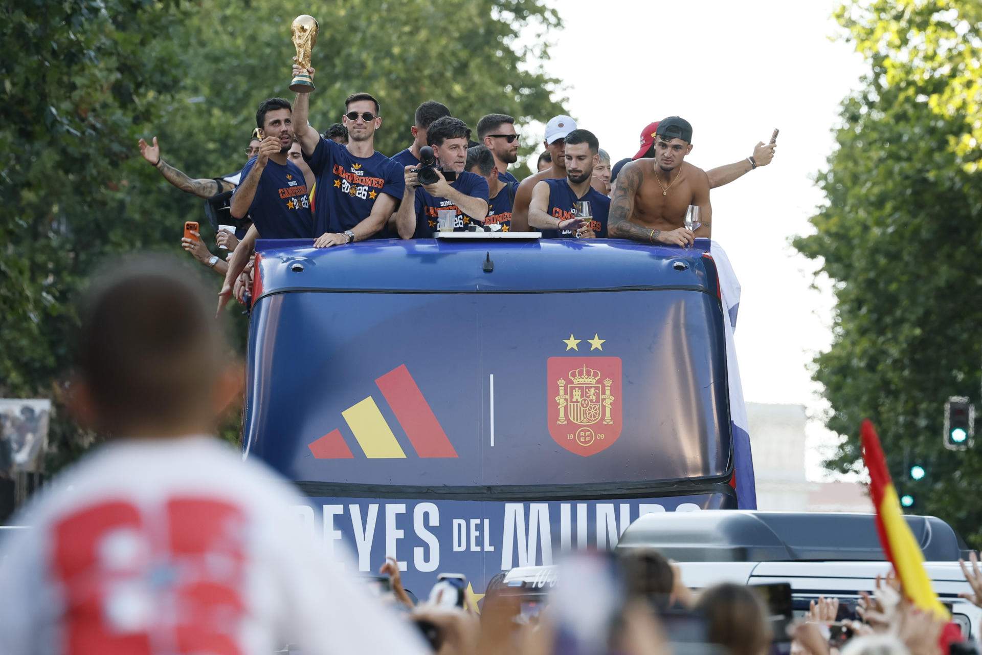 Bany de masses de la selecció espanyola a Madrid per celebrar el seu segon Mundial