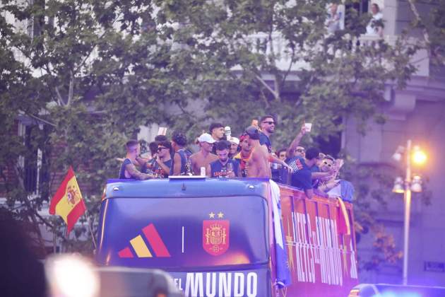 Los jugadores de la selección española durante la rúa de campeones / Gtres Los jugadores de la selección española durante la rúa de campeones / Gtres