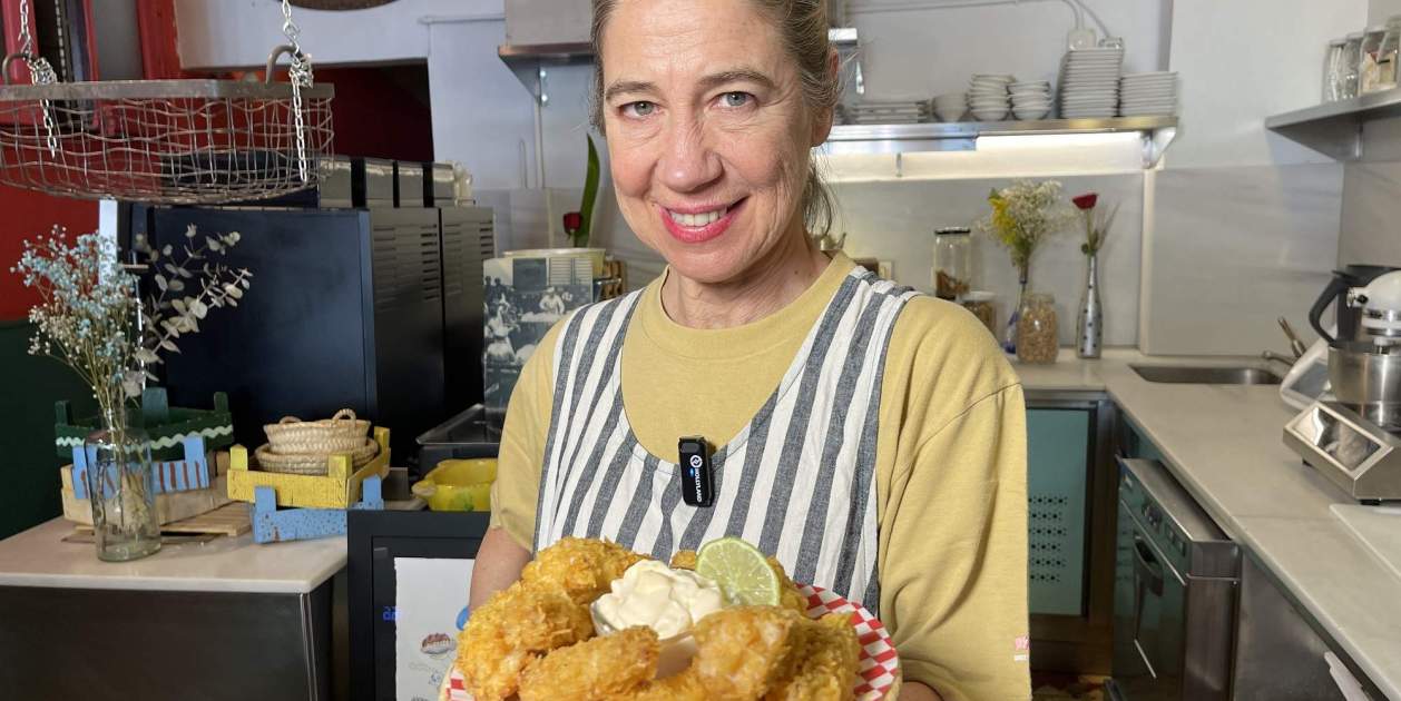 Raquel Fish Cómo preparar el mejor 'fish and chips' en casa: el paso a paso de Ada ...