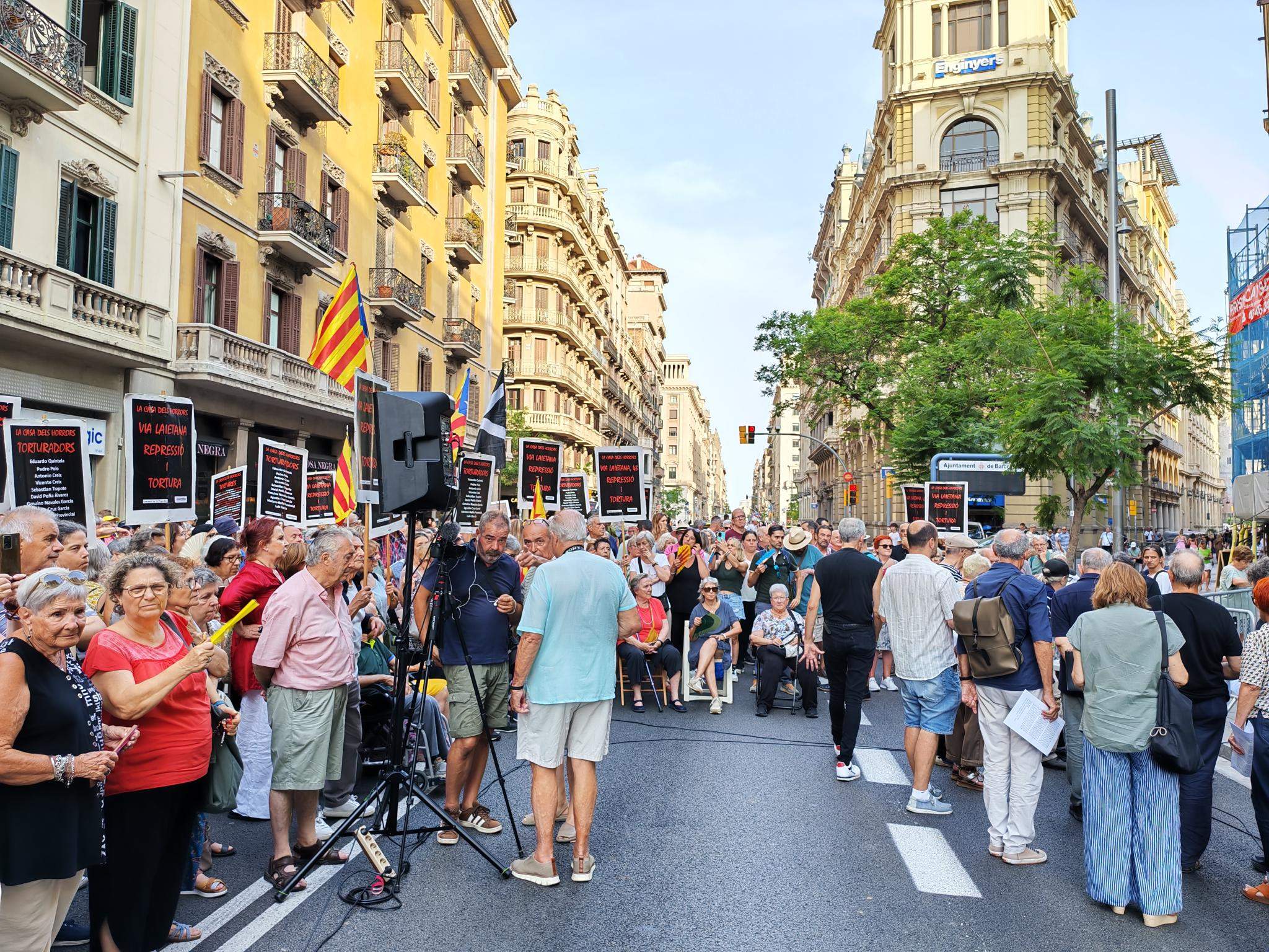 Concentració a la Via Laietana / M.P.