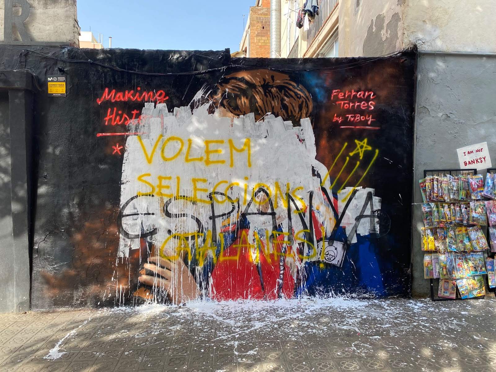 Vandalitzat el mural de TVBoy dedicat a Ferran Torres i el seu gol del Mundial 2026