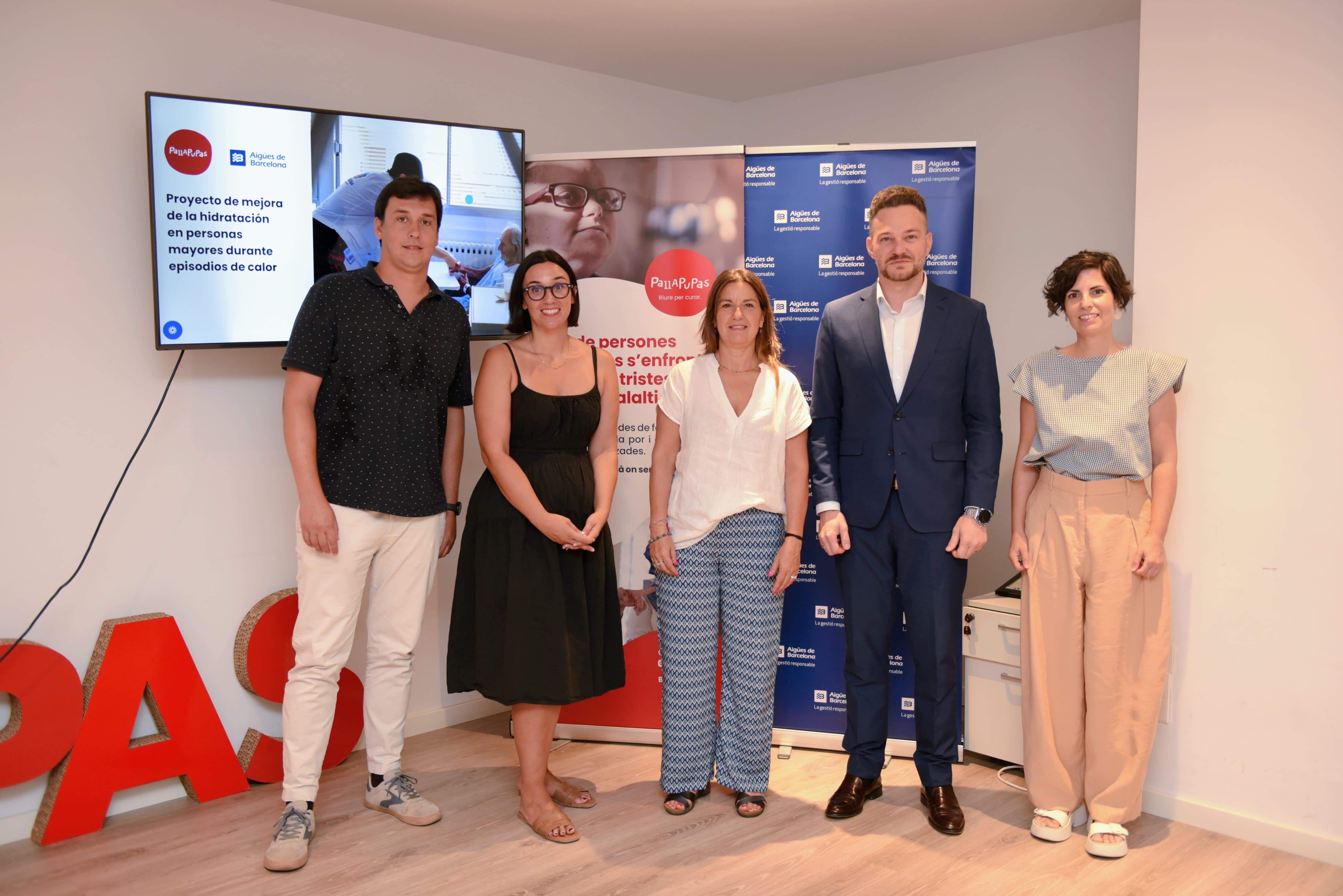 Aigües de Barcelona i Pallapupas uneixen esforços per promoure el benestar de les persones grans