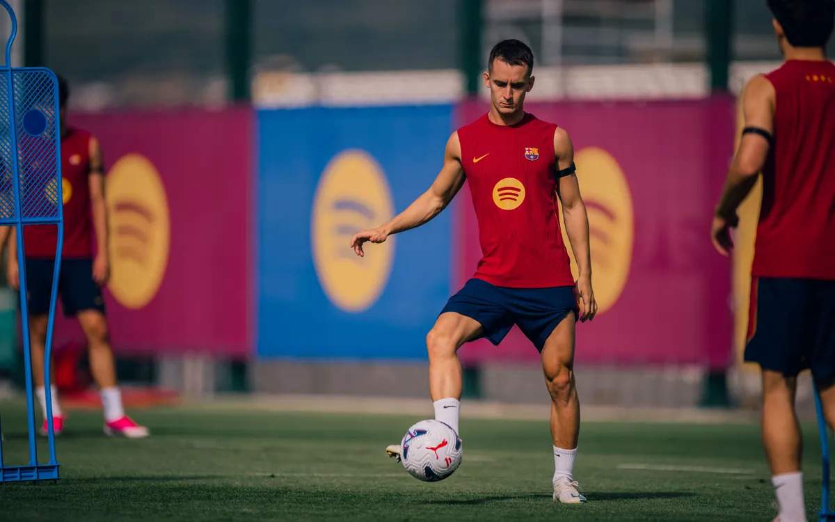 Marc Casadó i Héctor Fort s'allunyen del Barça: absents a l'entrenament del primer equip