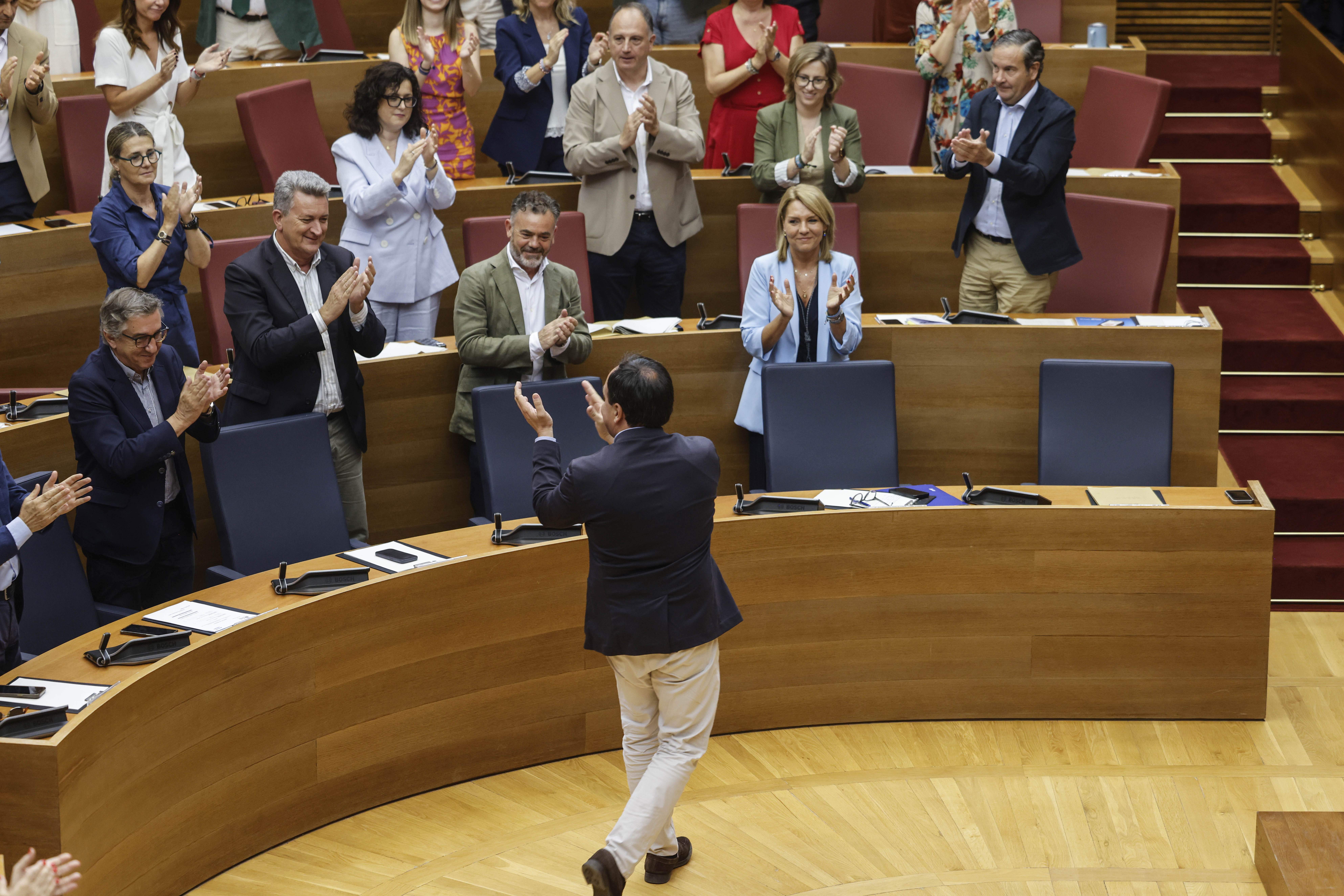 La "prioritat nacional" arriba a la cinquena comunitat: PP i Vox la incorporen als pressupostos valencians