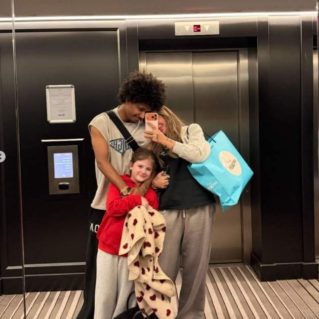 Ayademi amb la seva dona i la filla Instagram Ayademi amb la seva dona i la filla Instagram