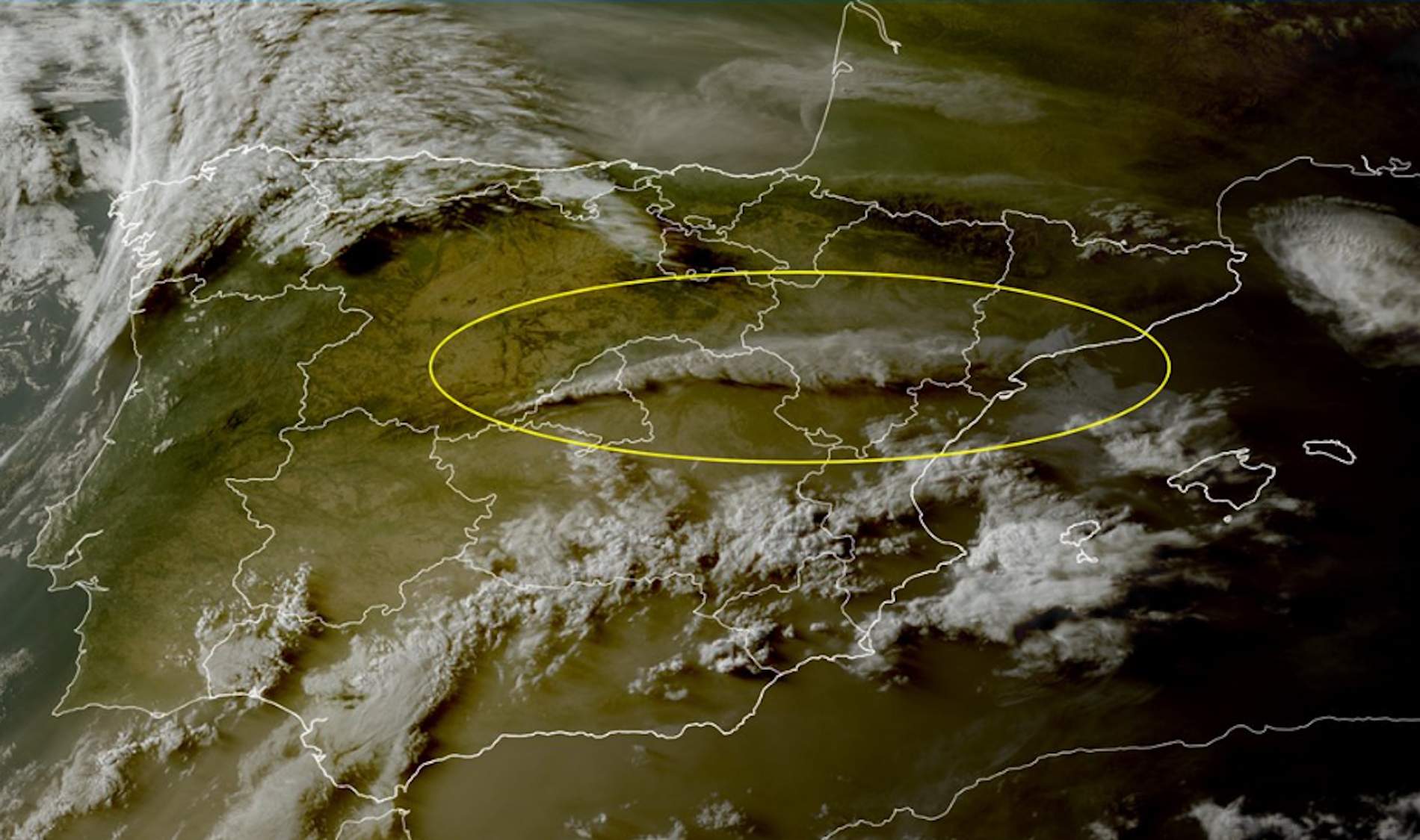 La enorme columna de humo de los incendios de Madrid y Ávila llega hasta Tarragona y se ve desde el espacio