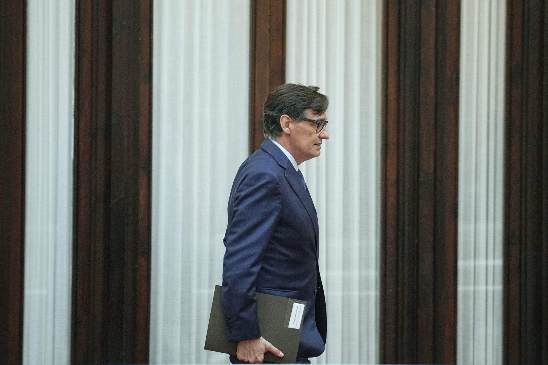 Dos anys de Govern Illa: els pressupostos com a kriptonita davant les fuetades de la desinversió de l'Estat