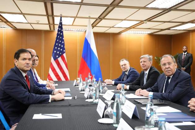 Lavrov assisteix a una reunió amb Rubio en el marc de l'ASEAN a les Filipines / EFE Lavrov assisteix a una reunió amb Rubio en el marc de l'ASEAN a les Filipines / EFE