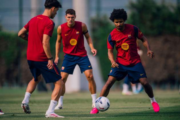 Karim Adeyemi entrenament Barça Karim Adeyemi entrenament Barça