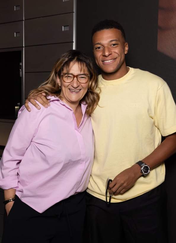 Kylian Mbappé, sobre su infancia: “Rogué a mis padres para ir a un gran club, ellos me querían en casa”