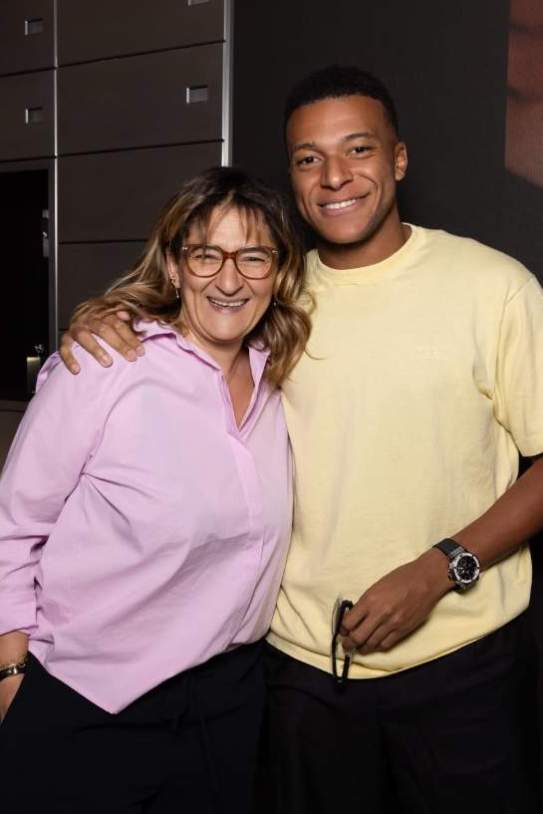 Mbappé amb la seva mare IG