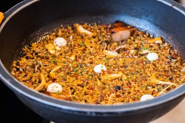 El arroz de verduras y carne de la Fonda España. / Foto: Marta Garreta El arroz de verduras y carne de la Fonda España. / Foto: Marta Garreta
