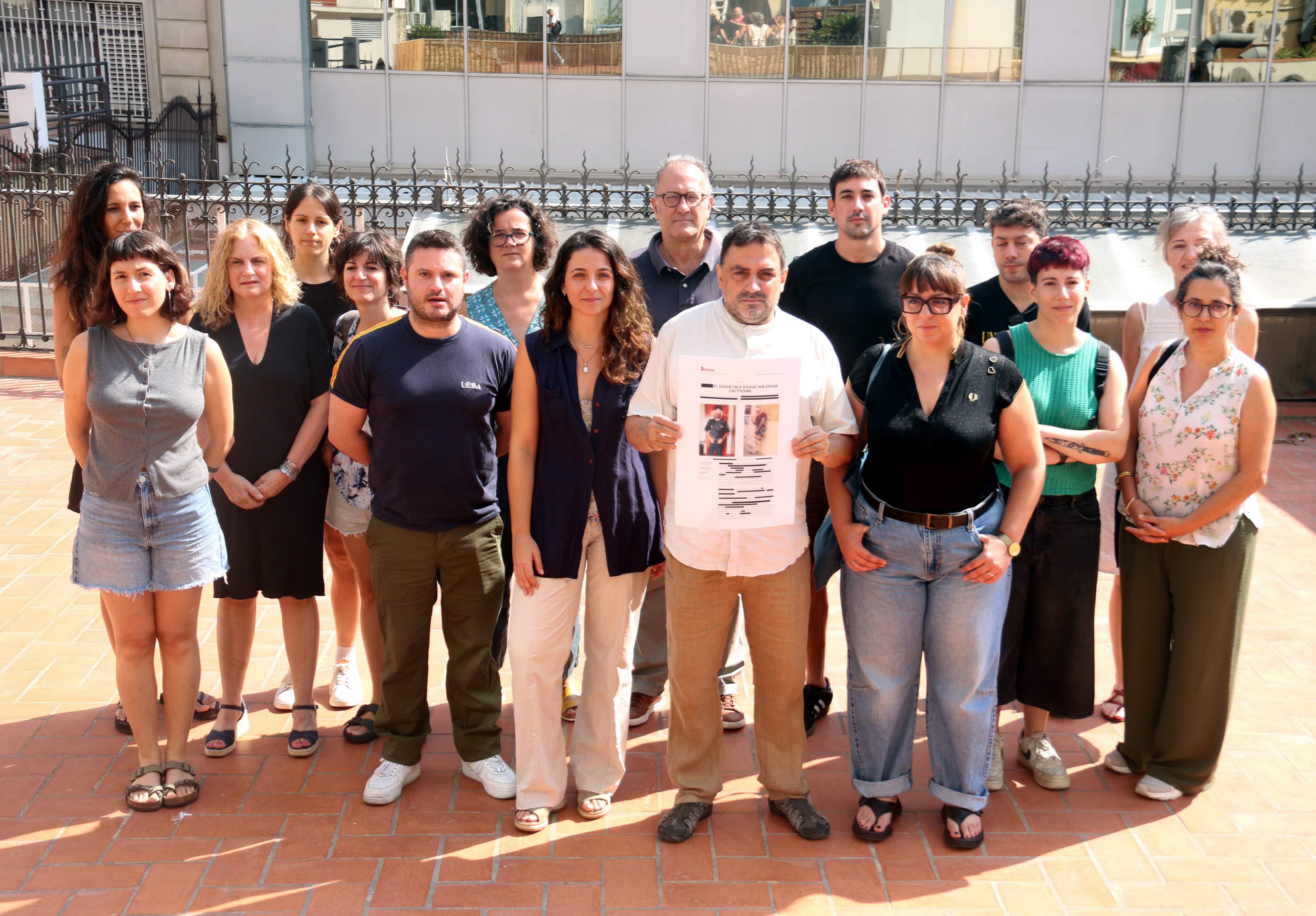 Entitats donen suport a La Directa contra els agents de la policia infiltrats
