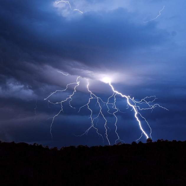 Vuelven las tormentas al interior de Catalunya en medio de la cuarta ola de calor del verano