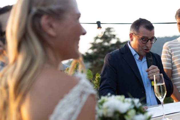 En Pitu Roca, oficiant la boda3