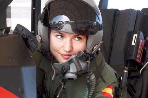 Elionor, pilotant