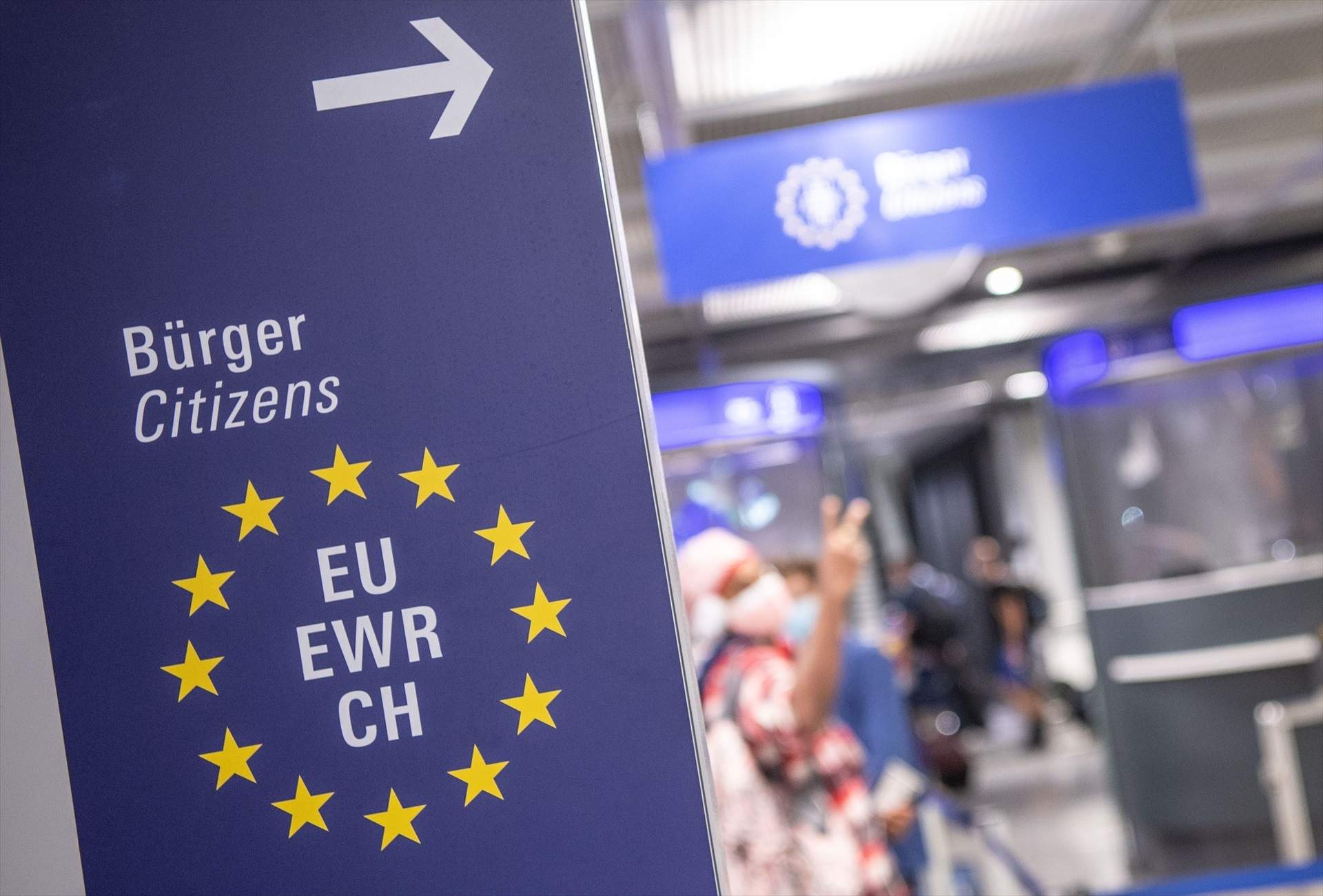Poden Itàlia o Finlàndia tancar l’espai Schengen a Espanya per l’onada migratòria de Ceuta?