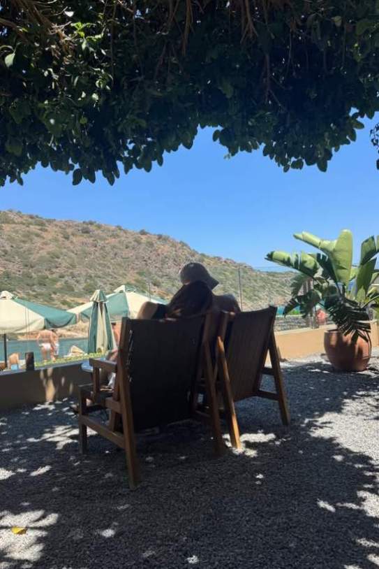 Preciosa foto de Pau Cubarsí y Martina Riera IG Preciosa foto de Pau Cubarsí y Martina Riera IG