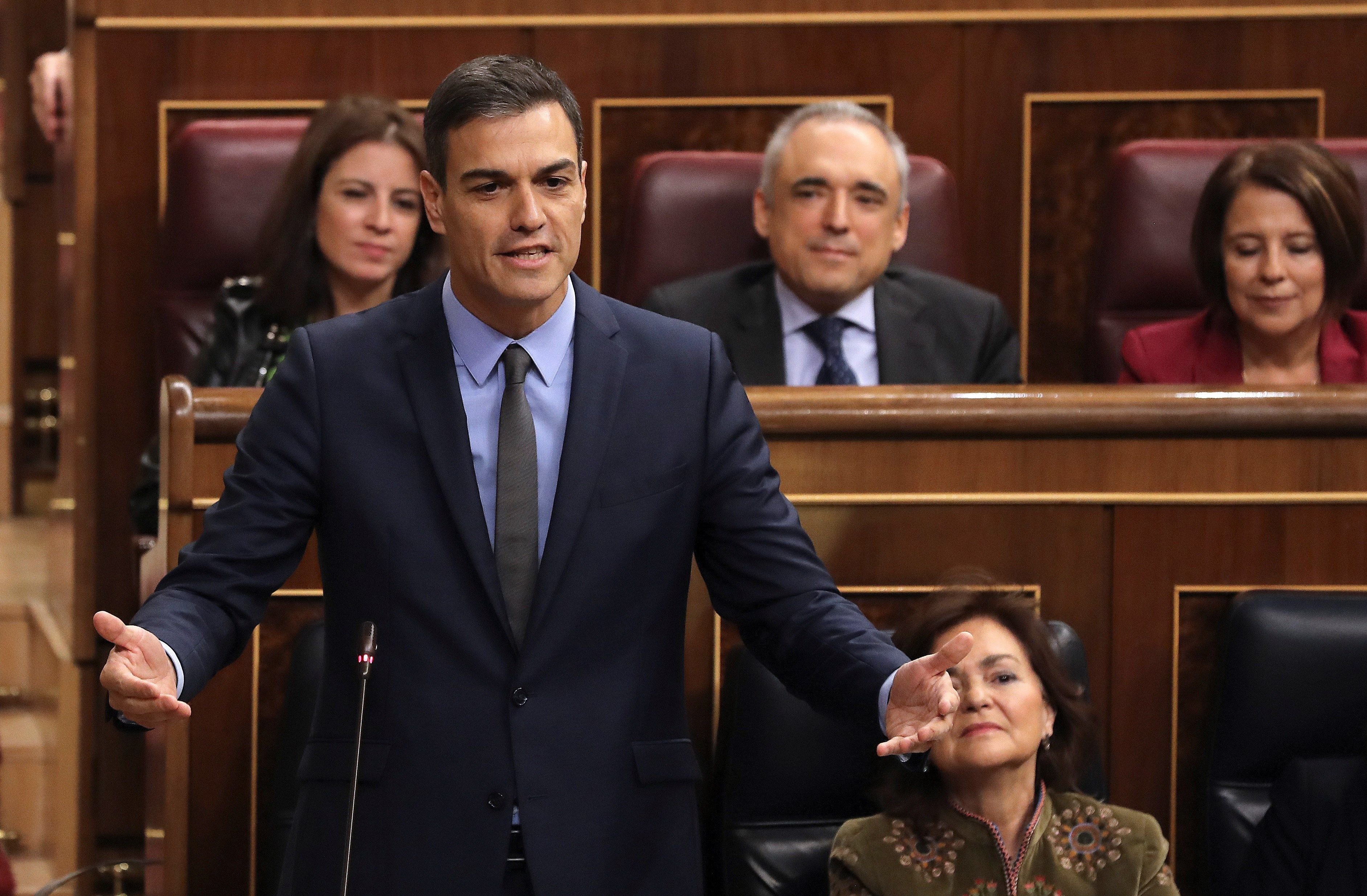 Sánchez  equipara el PP y los independentistas por la confrontación social