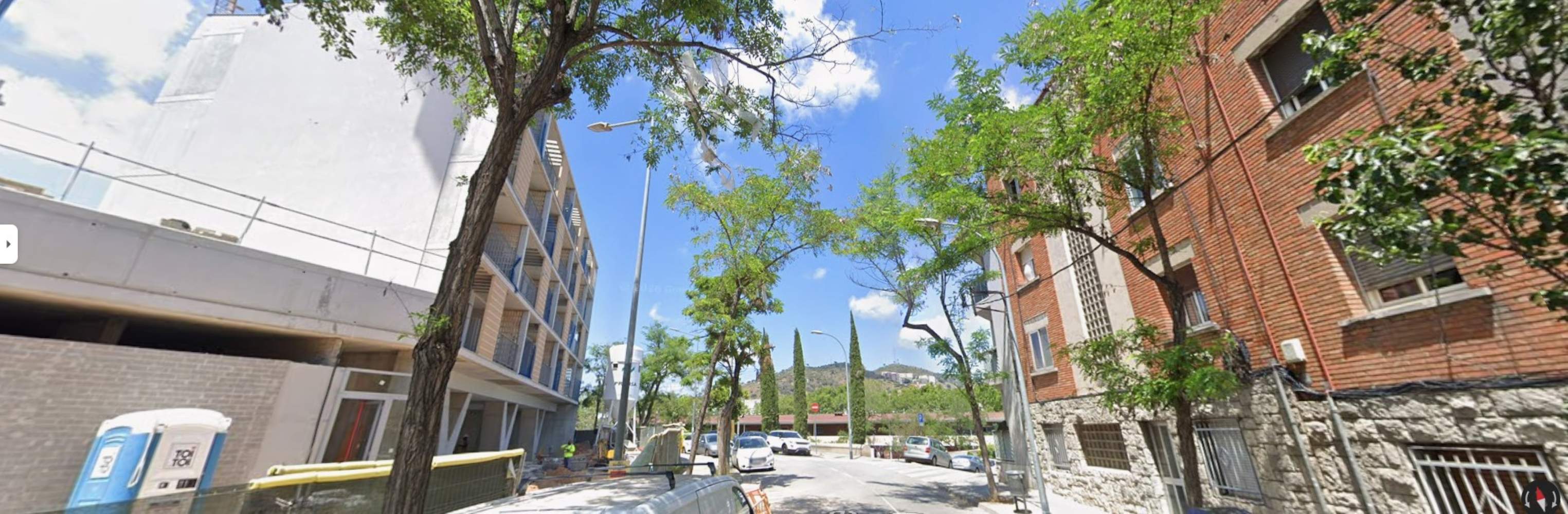 Desalojan a ochenta vecinos en Trinitat Vella por vibraciones causadas por obras de Adif en la zona