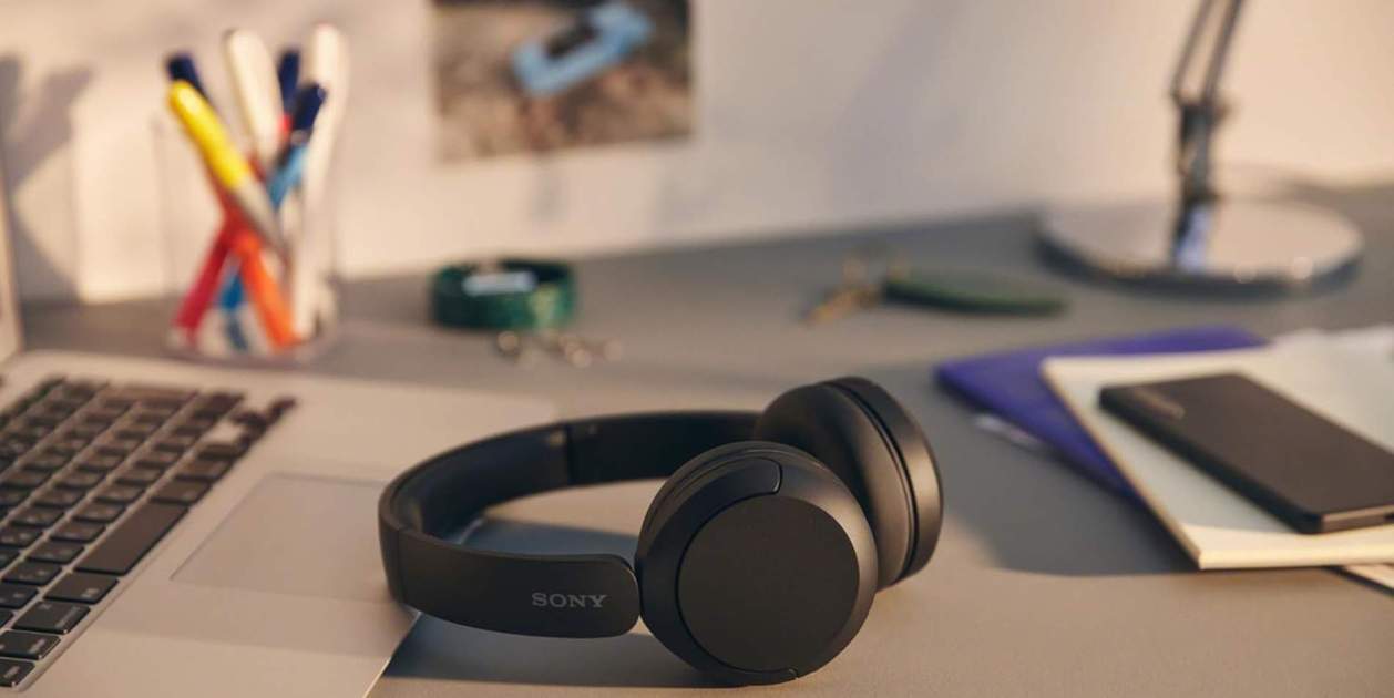 Los famosos cascos Sony WH-CH520 tienen un descuento muy bestia en Amazon