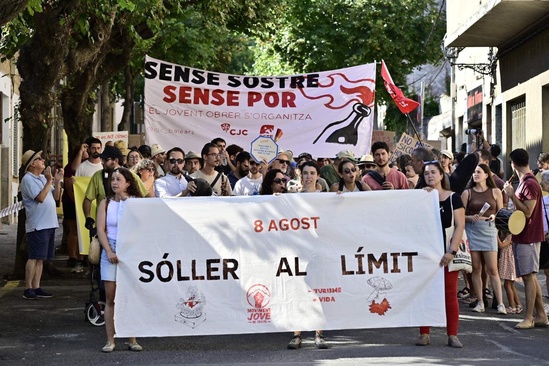 Sóller clama contra el "monocultivo turístico" que ve Mallorca como una mercancía