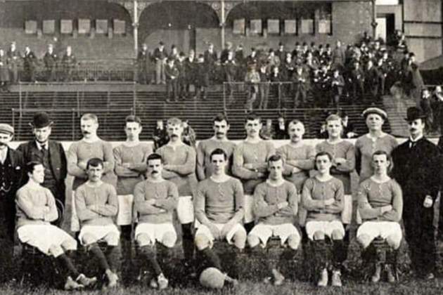 Equip del Glasgow Rangers (circa 1890). Font Glasgow Rangers FC Equip del Glasgow Rangers (circa 1890). Font Glasgow Rangers FC
