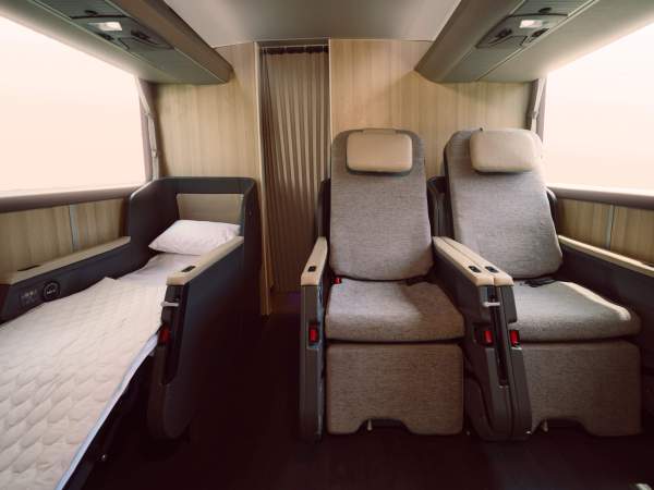 El autobús nocturno de Ayats.