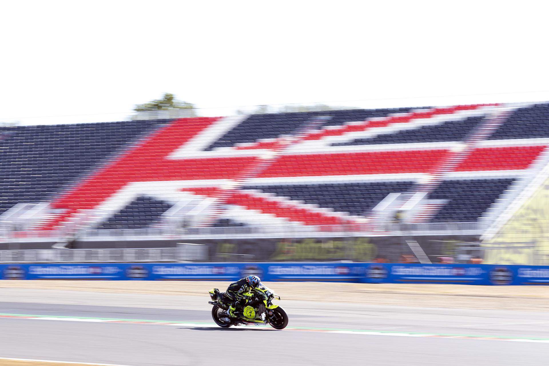Raúl Fernández sorprèn a Silverstone i un ultraconservador Marc Márquez dimiteix