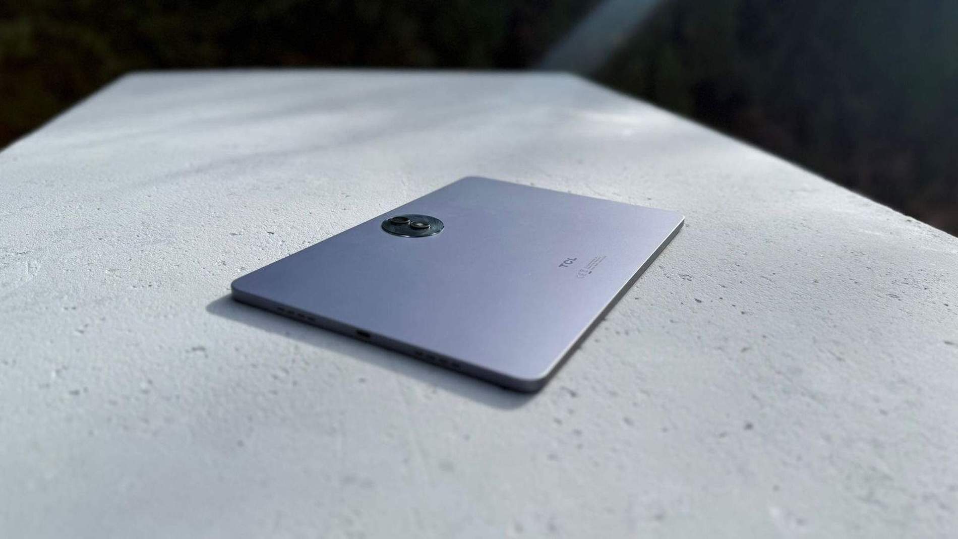 Esta tablet de TCL con 16 GB de RAM está por debajo de los 200 euros