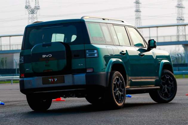 BYD Ti 7 1