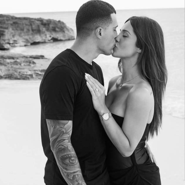 Pedro Porro li demana matrimoni a María Hurtado / Instagram Pedro Porro li demana matrimoni a María Hurtado / Instagram