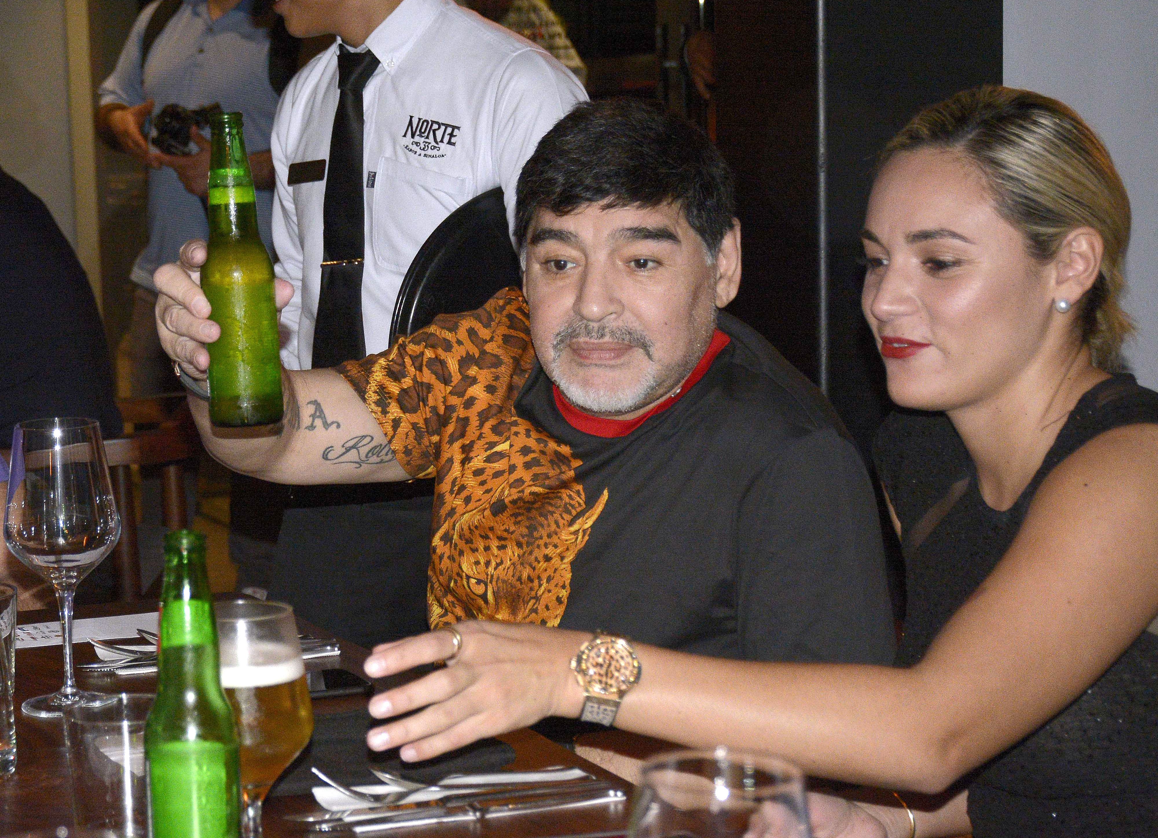 Audio revelador sobre Maradona antes de morir: "Le dio marihuana y cerveza"