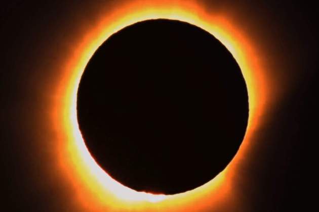 Eclipsi solar total Eclipsi solar total