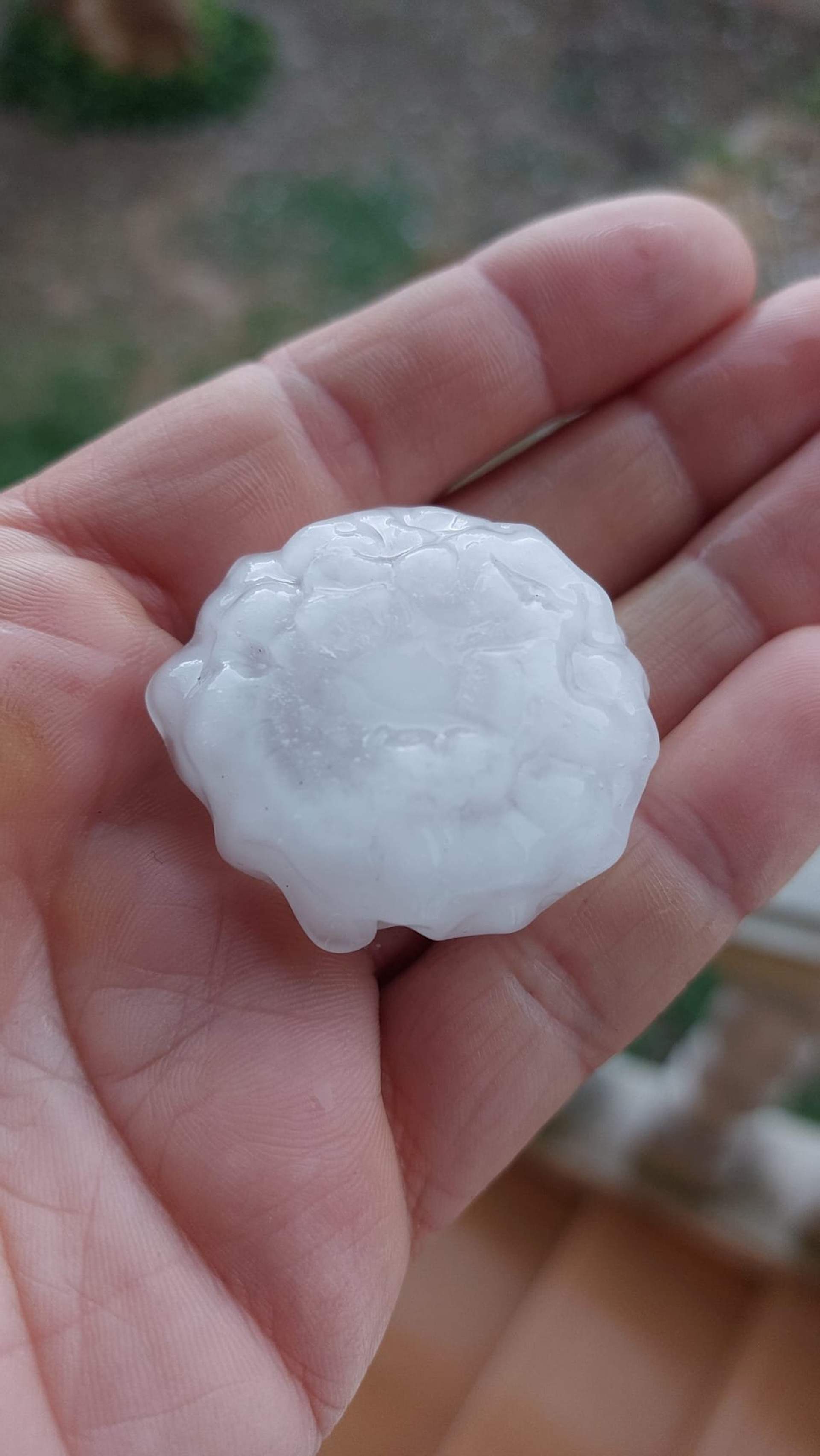 Las tormentas golpean Catalunya con granizadas, carreteras cortadas y fuertes lluvias | VÍDEOS