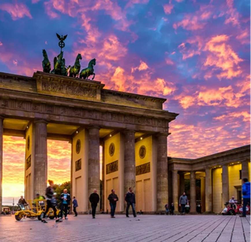 1. Berlin. Porta de Brandeburg. Font Visit Berlin. Oificina de Turisme de Berlin 1. Berlin. Porta de Brandeburg. Font Visit Berlin. Oificina de Turisme de Berlin