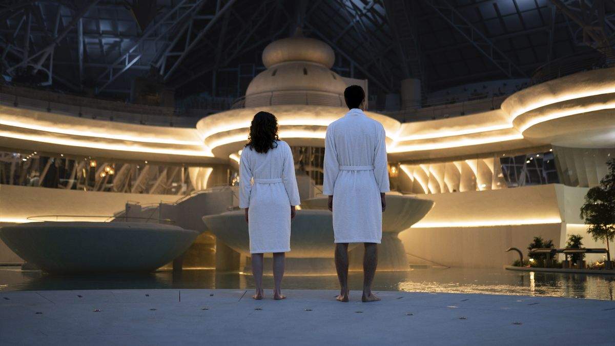 Baixar progressivament el ritme, allunyar-se de les pantalles i la respiració conscient faciliten el descans