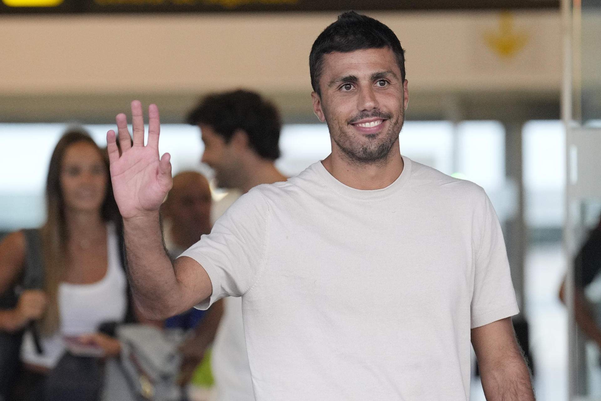 Rodri Hernández encén la il·lusió del barcelonisme en el seu primer dia com a culer