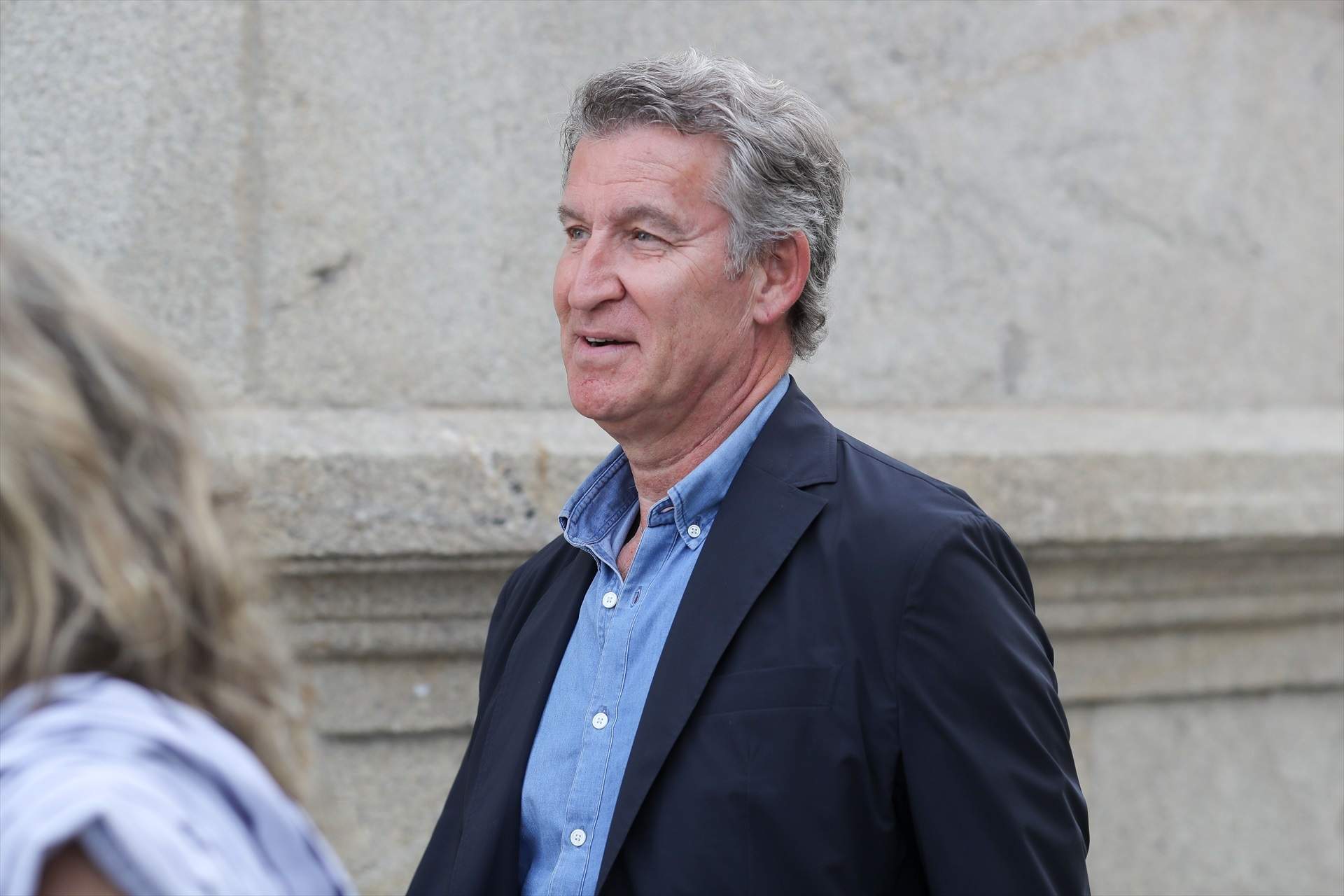 Feijóo acusa a Sánchez de una "mutación constitucional" y de un plan "destituyente" para deslegitimar al Rey