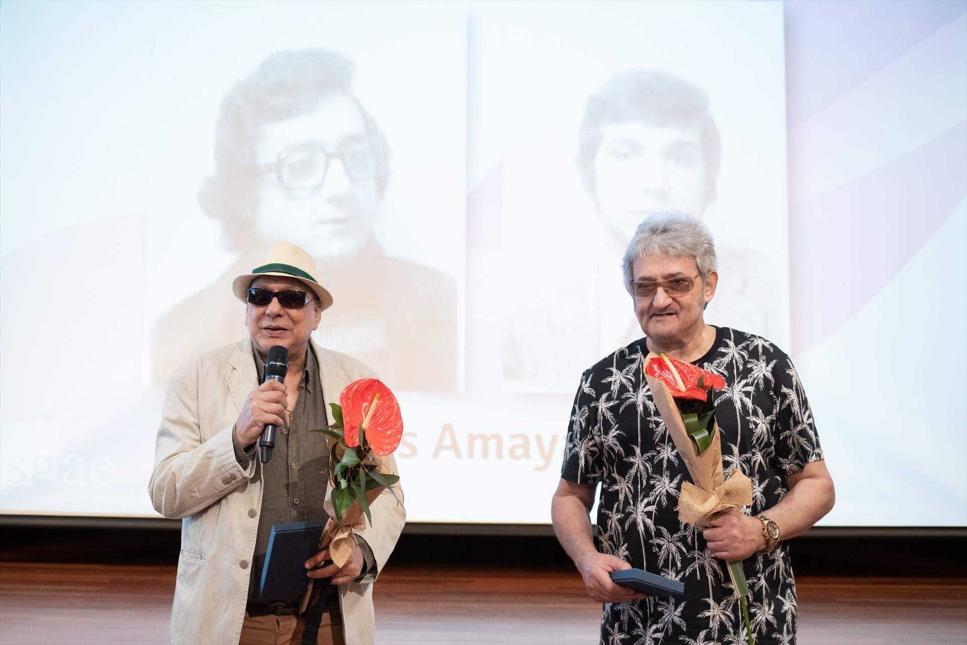 Mor Delfín Amaya, membre del duet de rumba catalana Los Amaya, a 74 anys
