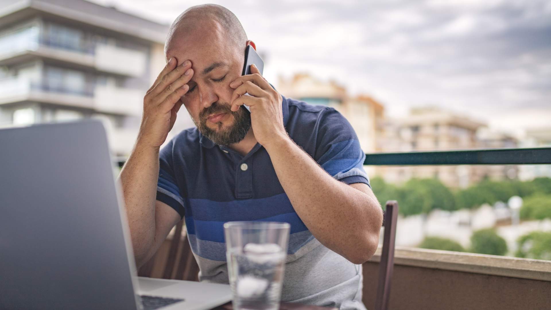 Si no n'hi havia prou, les portades ens porten més males notícies