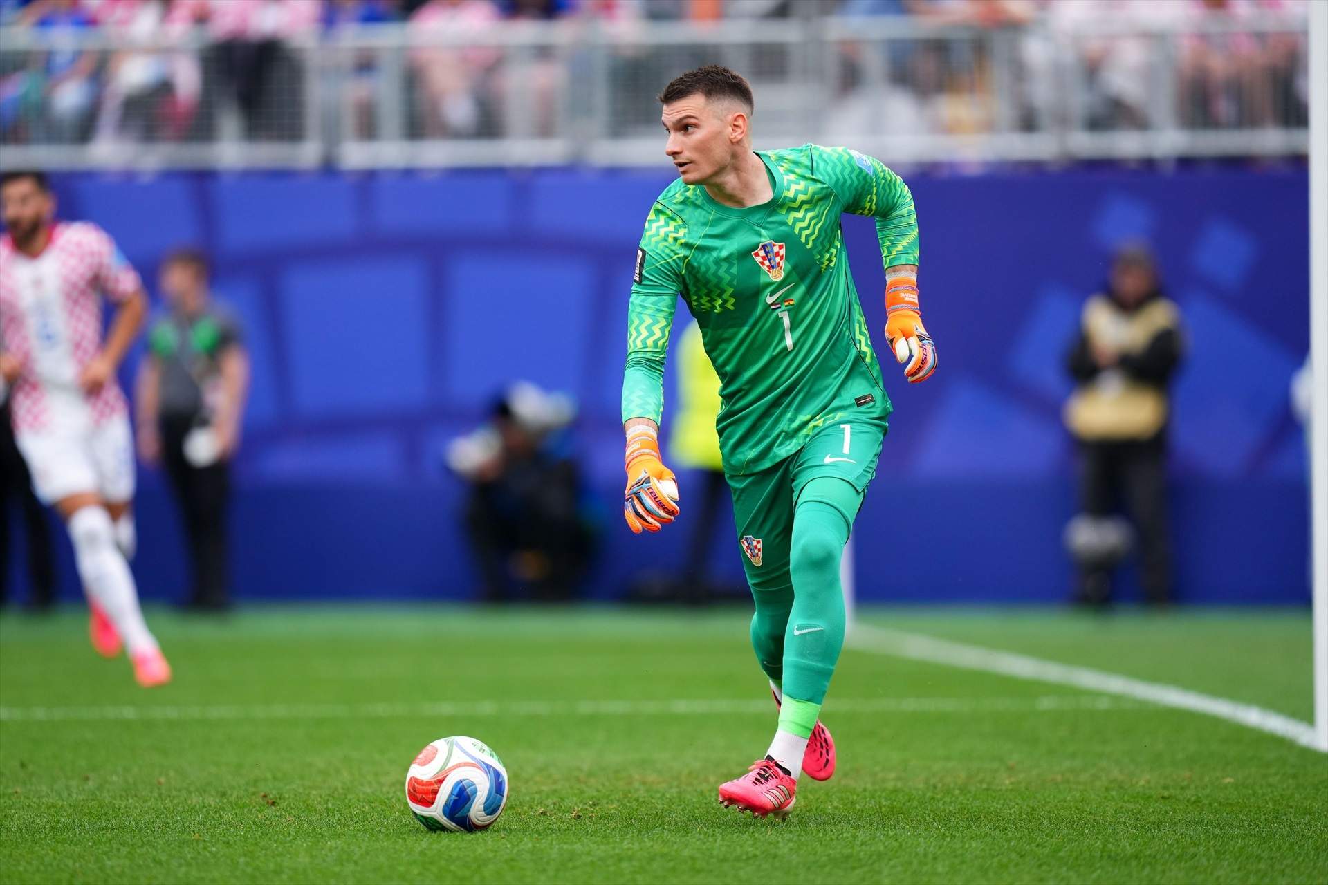 El Barça no s'oblida de la porteria: Livakovic, l'objectiu per rellevar Szczesny