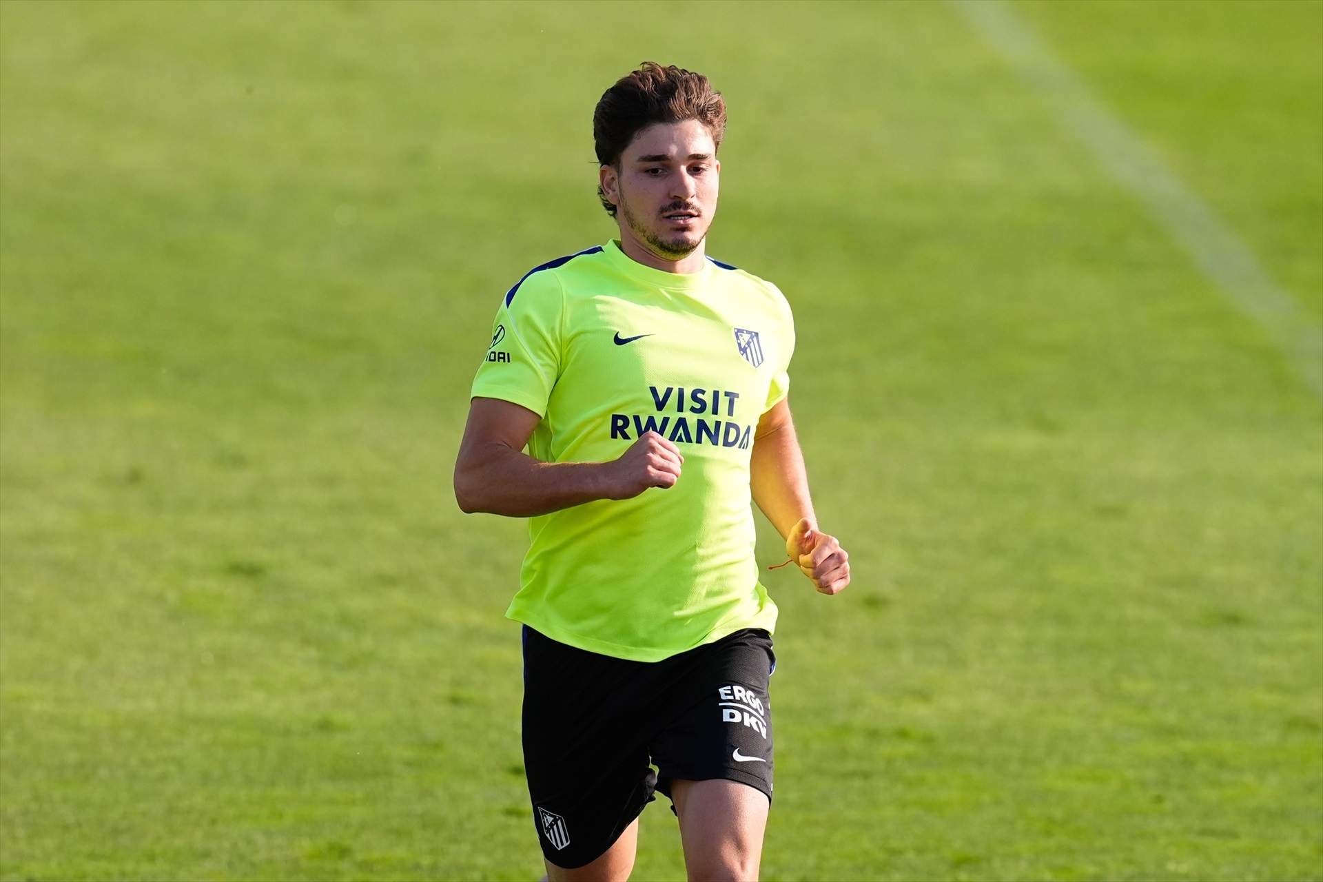 L'Atlètic de Madrid dona per resolt el serial Julián Álvarez: "Es guanyarà l'afició en dos partits"