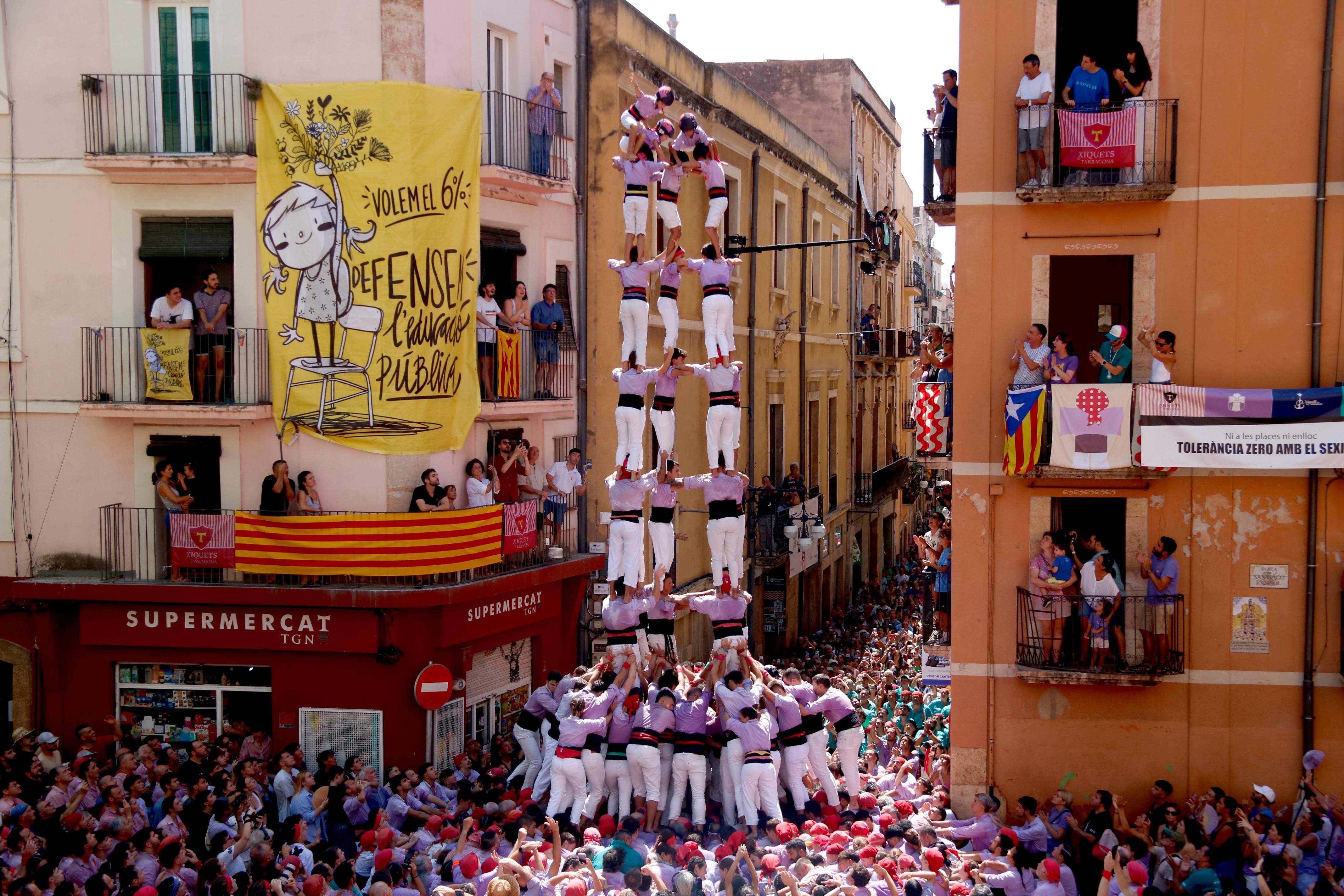 Gamma extra de la Jove, 9 pisos de Xiquets i altres actuacions històriques per Sant Magí a Tarragona