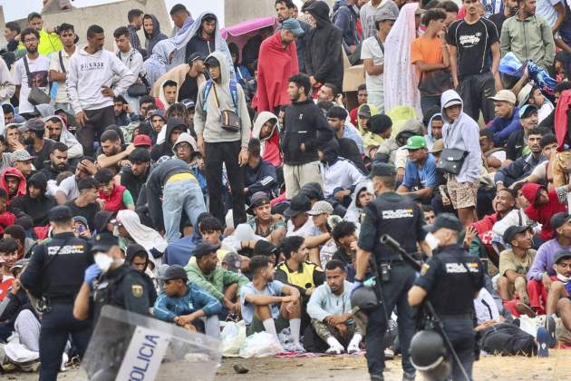 trampolin ceuta migrants efe (3)