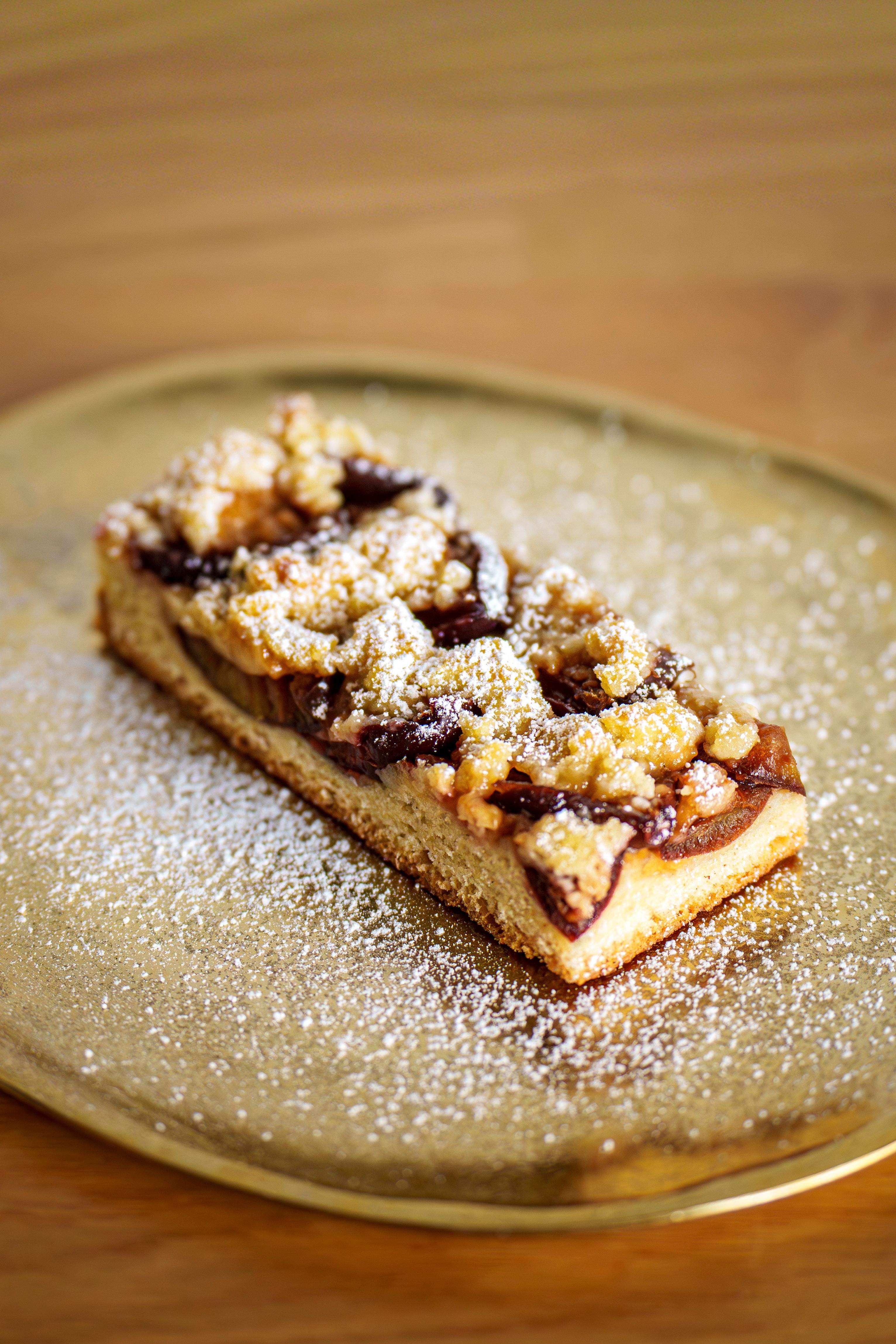 La recepta de crumble de fruita que es pot fer fàcilment a la pella i sense encendre el forn